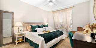 Everleigh Lakeline 60+ Active Adult Apartment Homes Gallery 11