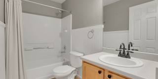 Central Park HOUSE for rent! 2 BLOCKS TO STANLEY MARKETPLACE Gallery 26