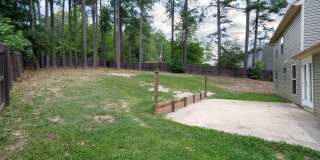 Spacious 3 bedroom home in desirable SW Durham! Super dog friendly with large fenced yard! Gallery 39