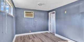 912 S Armstrong st./ 731 W. Hull ave. Gallery 15