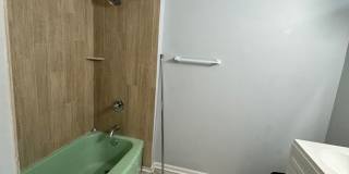 Beautiful Highland 2 Bedroom Apartment Gallery 9