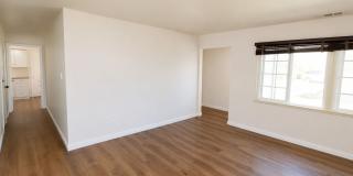 OWNER REMODEL - STUDENT RENTAL NEAR CAMPUS – HUGE DISCOUNT + ONE MONTH FREE! Gallery 3