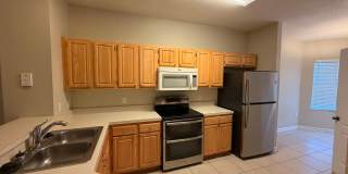 2/2 Oakleaf Townhome! Amenities! Garage Parking! Gallery 14