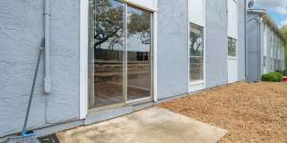 Top Location! Right in the heart of beautiful downtown Boerne! Gallery 43