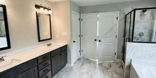 Spacious Family Home in Kathleen Gallery 29