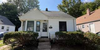 Charming 3-Bedroom Home with Spacious Yard in Toledo Charming 3-Bedroom Home with Spacious Yard in Toledo Gallery 1