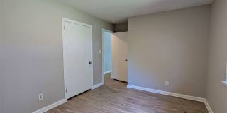 3906 Lexington Gallery 8