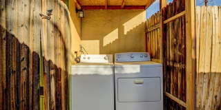 PRICE REDUCTION!!! ALL UTILITIES INCLUDED!! Gallery 27