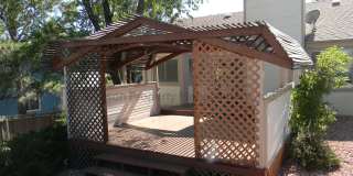 Spacious 3 Bedroom House on the West Side with Mountain Views Gallery 20