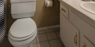 Yorktown Apartments Gallery 7