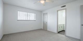 Oaks at Spring Valley Gallery 11