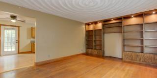 128 Mann Drive, 1 Gallery 1