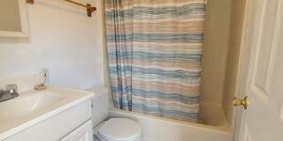 Guest House 1 bedroom 1 bathroom - Great Location Gallery 6