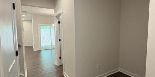 Beautiful End Unit Townhome in Griffith Lakes Gallery 6