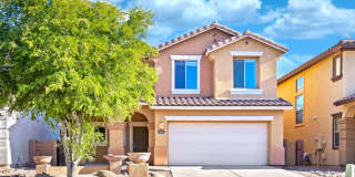 Two Story 3 Bed/2Bath in Paseo Del Rio Gallery 1