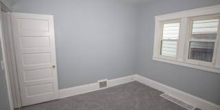 Newly Renovated 4BR/2BA - 1215 E 113th St Gallery 12