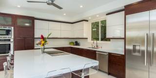 Diamond Head Villa: Luxury Gold Coast Retreat w/ Pool, Jacuzzi & Beach Access Gallery 10