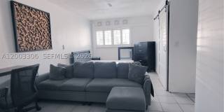 3405 W Lake Pl Gallery 2