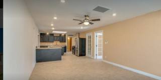 2448 West Freeway Lane Gallery 4