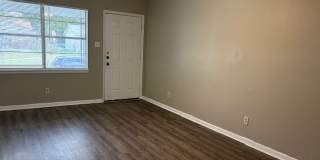 1003 San Antonio Street Gallery 3