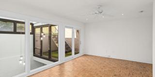 ALAMO HEIGHTS  |  TOWNHOME  |  REMODELED  |  HUGE TERRACE Gallery 36