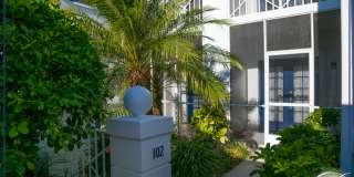 PELICAN BAY - BARRINGTON CLUB - AWESOME AMENITIES - BEACH ACCESS - FURNISHED- NEW RENOVATIONS- Gallery 6