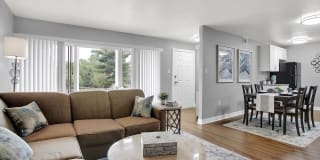 Verona at Silver Hill Gallery 19