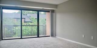 9707 KINGS CROWN Court Gallery 2