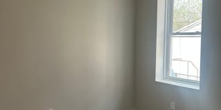 2Br apartment in (duplex) 1st floor Gallery 10