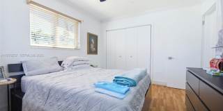 1871 NE 186th St Gallery 23