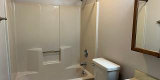 4 BEDROOM 2 FULL BATH MOVE IN READY!! Gallery 1