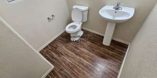 3/2 & a Loft, AC off of River Road near Oracle Road Gallery 19