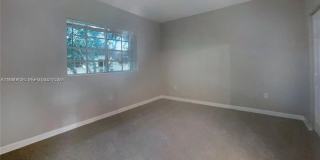 2730 Northeast 4th Street Gallery 8