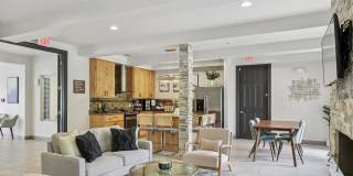 Waller Creekside on 51st Gallery 10