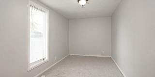 Four Bed 2 Full Bath in Lorain Gallery 11