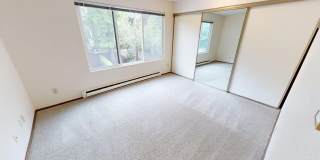 2 BLOCKS TO GREEN LAKE PARK! 2 BLOCKS TO GREEN LAKE PARK! Gallery 29