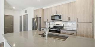 The Maddox Gallery 83