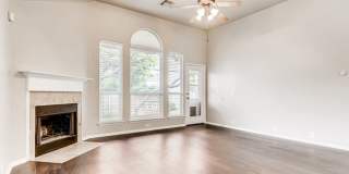 4-BEDROOM HOME IN LAKESIDE Gallery 12
