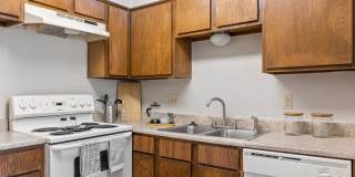 Clayton Pointe Gallery 11