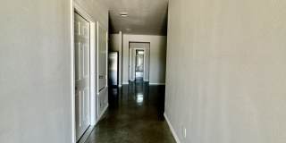 400 Lowes Boulevard - B Gallery 6