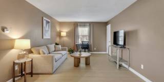 625 Village Ln Gallery 10