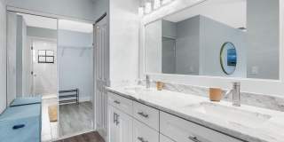 13549 Fountain View Boulevard Gallery 28