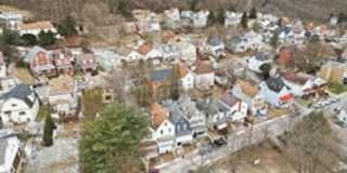 Well-maintained 3-bedroom, 1-bath home in Carnegie! Available Now!! Gallery 7