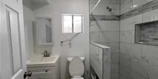 1561 W 38th Place Gallery 6