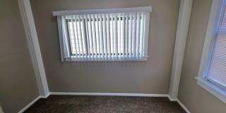 Adorable 3 Bedroom Bungalow Across from Mercy Hospital $1395!!! Gallery 13