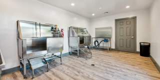 Courtyards at Chanticleer Gallery 15