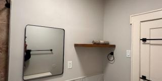 83 Aldine St Gallery 17