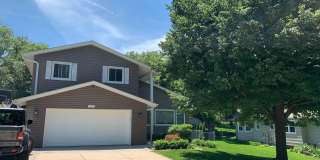 Home For Rent in Papillion Gallery 1