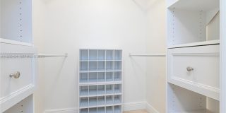 995 SW 84th Ave Gallery 10