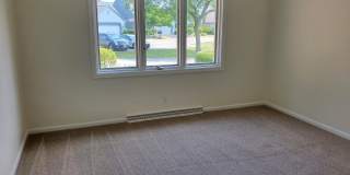 Mequon - A Stunning 3 Bedroom 3 Bath Condo Gallery 16